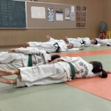 🔥地獄のミット蹴り🔥😇😇😭