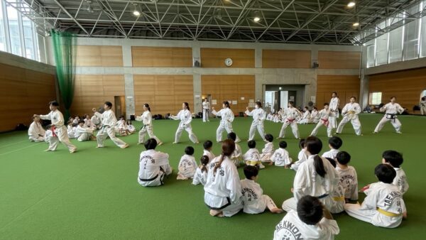 総勢70人練習😆（昇級審査発表＆世界大会試合報告）