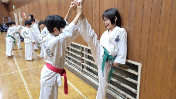 壁ストレッチを極めろ！！