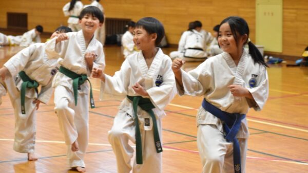 ②ご飯食べて元気に練習再開だぁ！